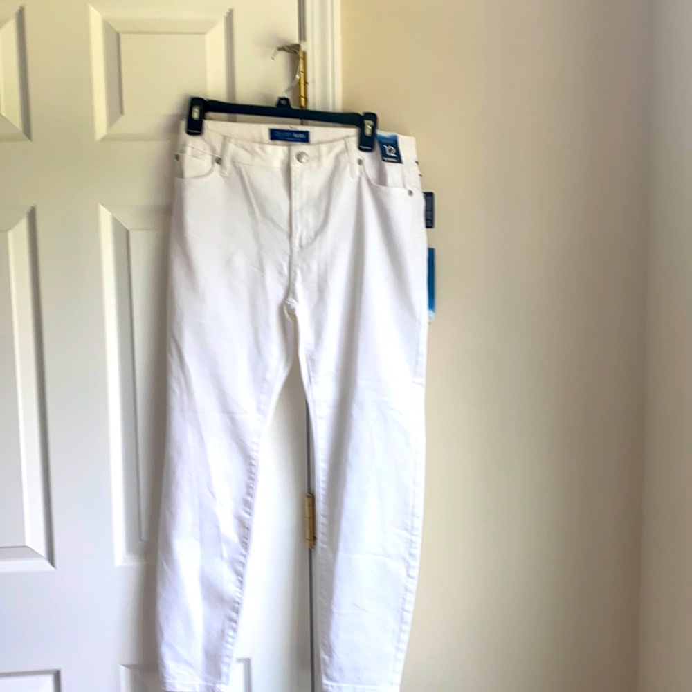 Women white jeans